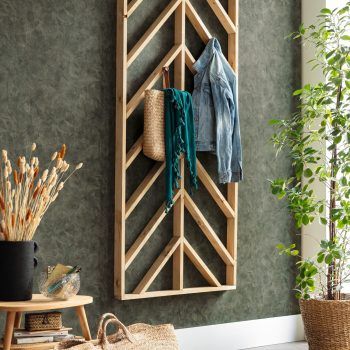 Entrada decorada con papel pintado Uni Metallise Nacre Vert Kaki Dore 03687742